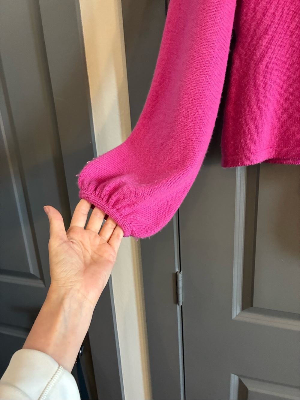 CH Carolina Herrera Hot Pink Turtleneck Balloon-Sleeve Sweater - Picture 2 of 5